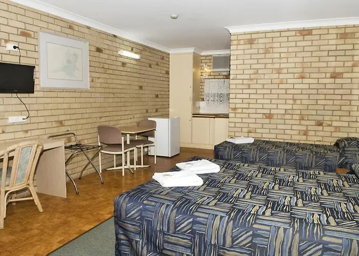 City Motor Inn